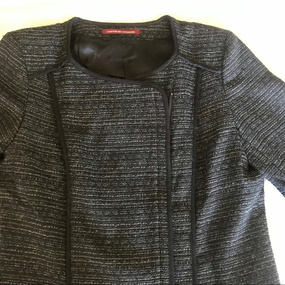 Comptoir des Cotonniers Textured Black Jacket | Parisian Chic Structured Blazer